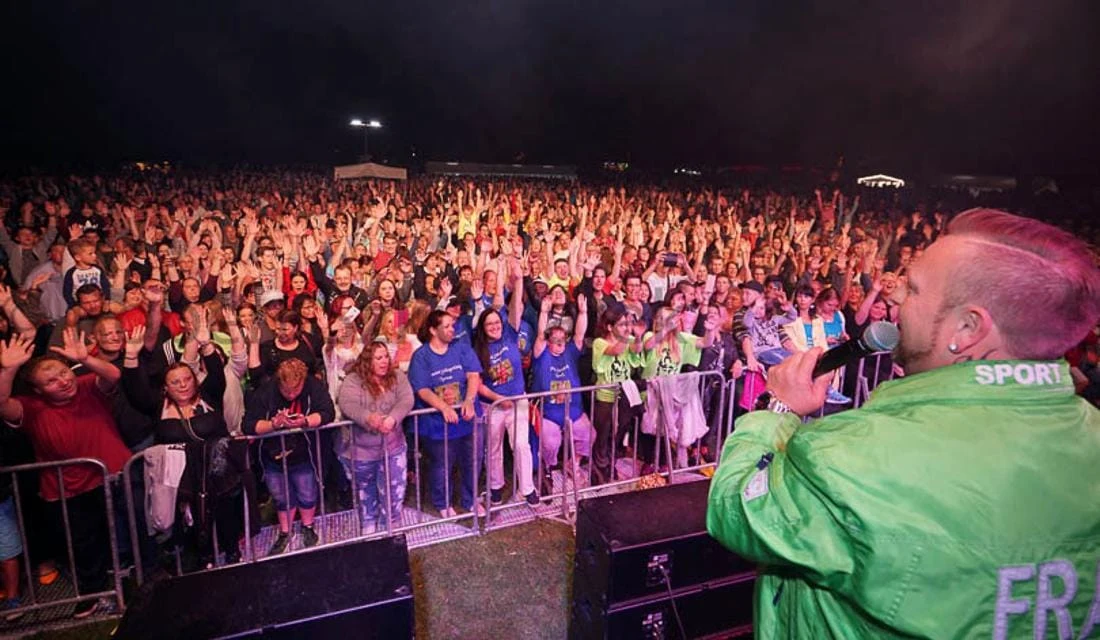 Midoo beim Festival Halloh Park in Bockum-Hövel, Hamm, 2017 vor großem Publikum